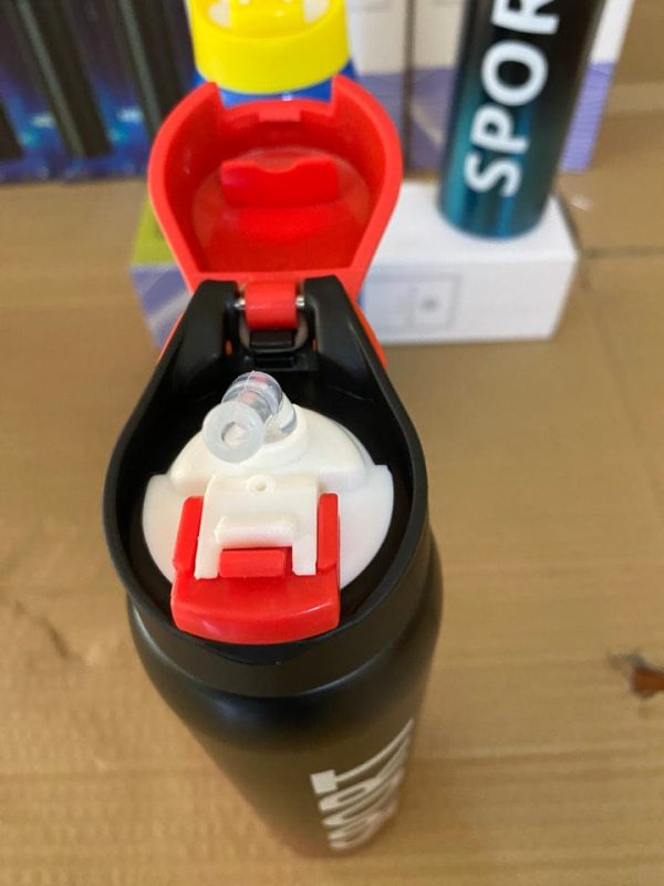 500ml Portable Sports Water Bottles Thermos With Straw (random Color)